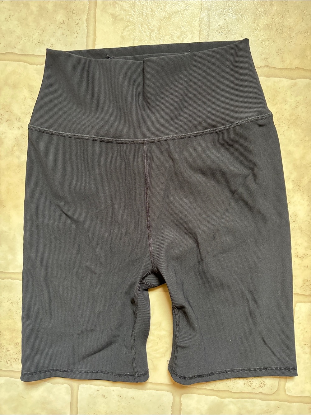Z Supply Active Shorts Womens
Medium Black High Rise
Performance Biker Yoga Gym